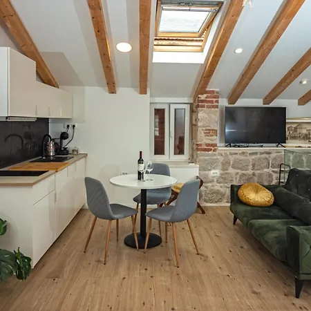 Apartamento Maki Stone House - Parking On Request ! Split Exterior foto